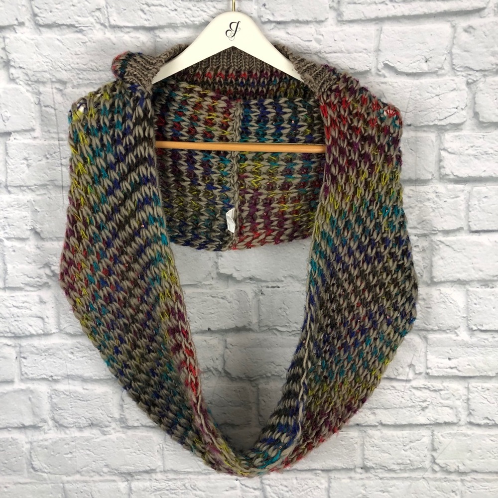 Women’s Knit Hooded Scarf